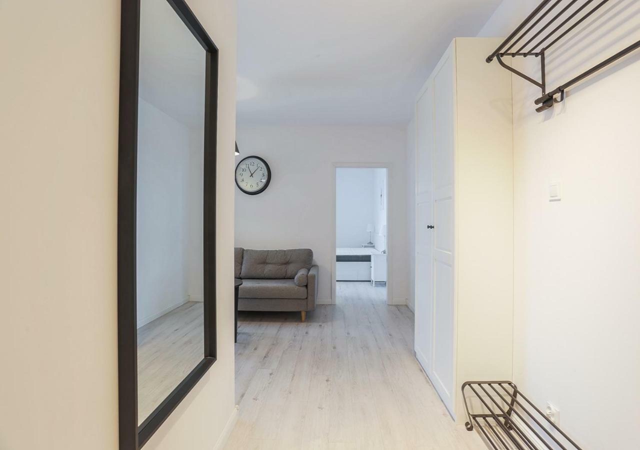 Comfort Apartment Oldtown With River View Гданск Екстериор снимка